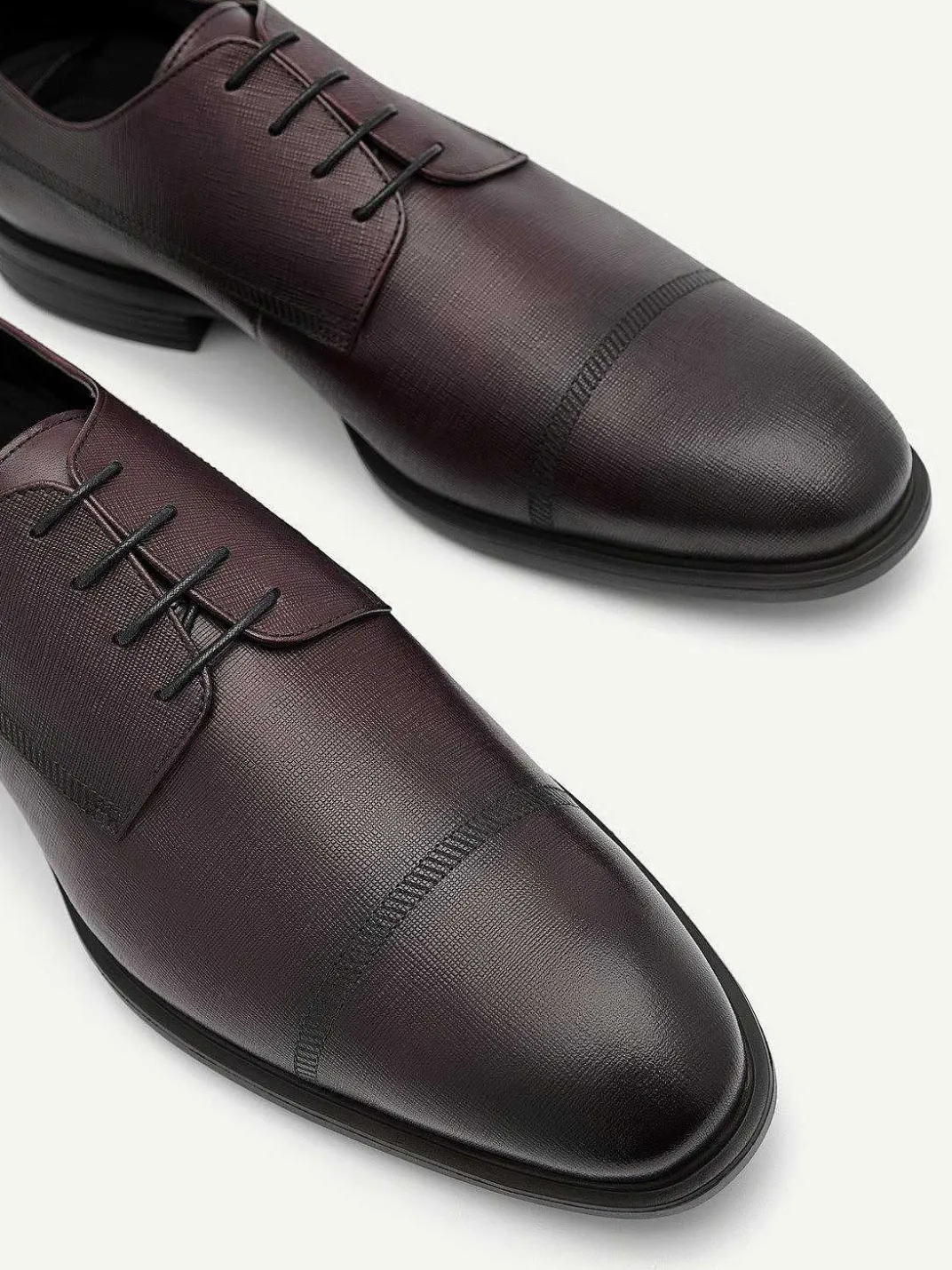 Altitude Lightweight Embossed Derby Shoes<PEDRO Clearance