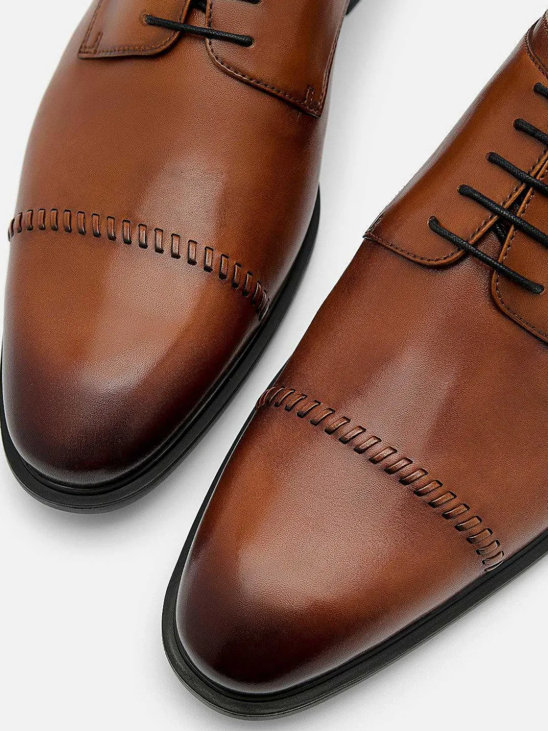 Altitude Lightweight Leather Derby Shoes<PEDRO Best