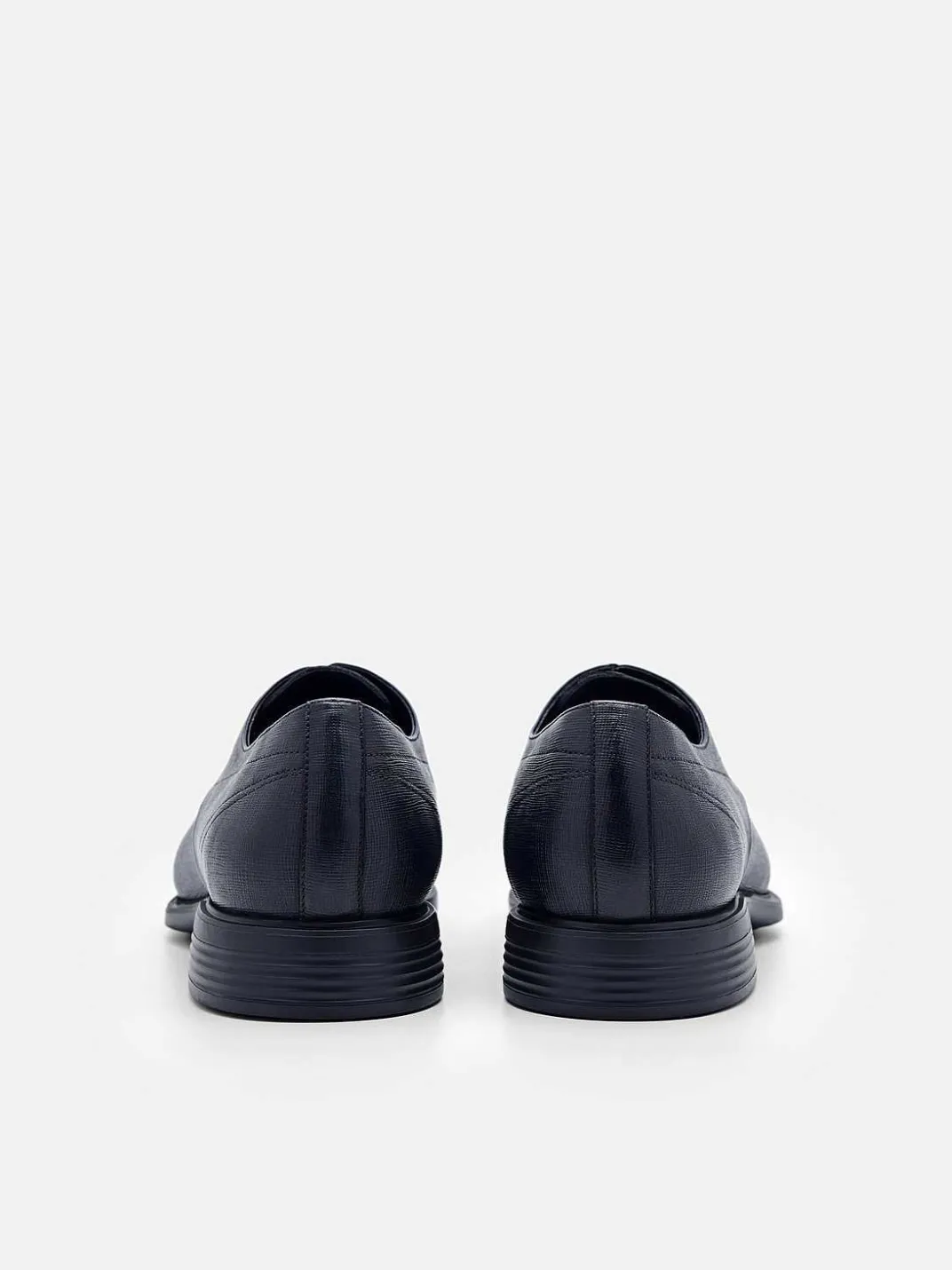 Altitude Lightweight Leather Derby Shoes<PEDRO New