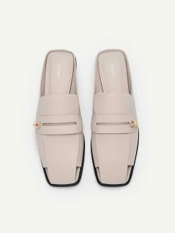 Carolyn Penny Mules<PEDRO