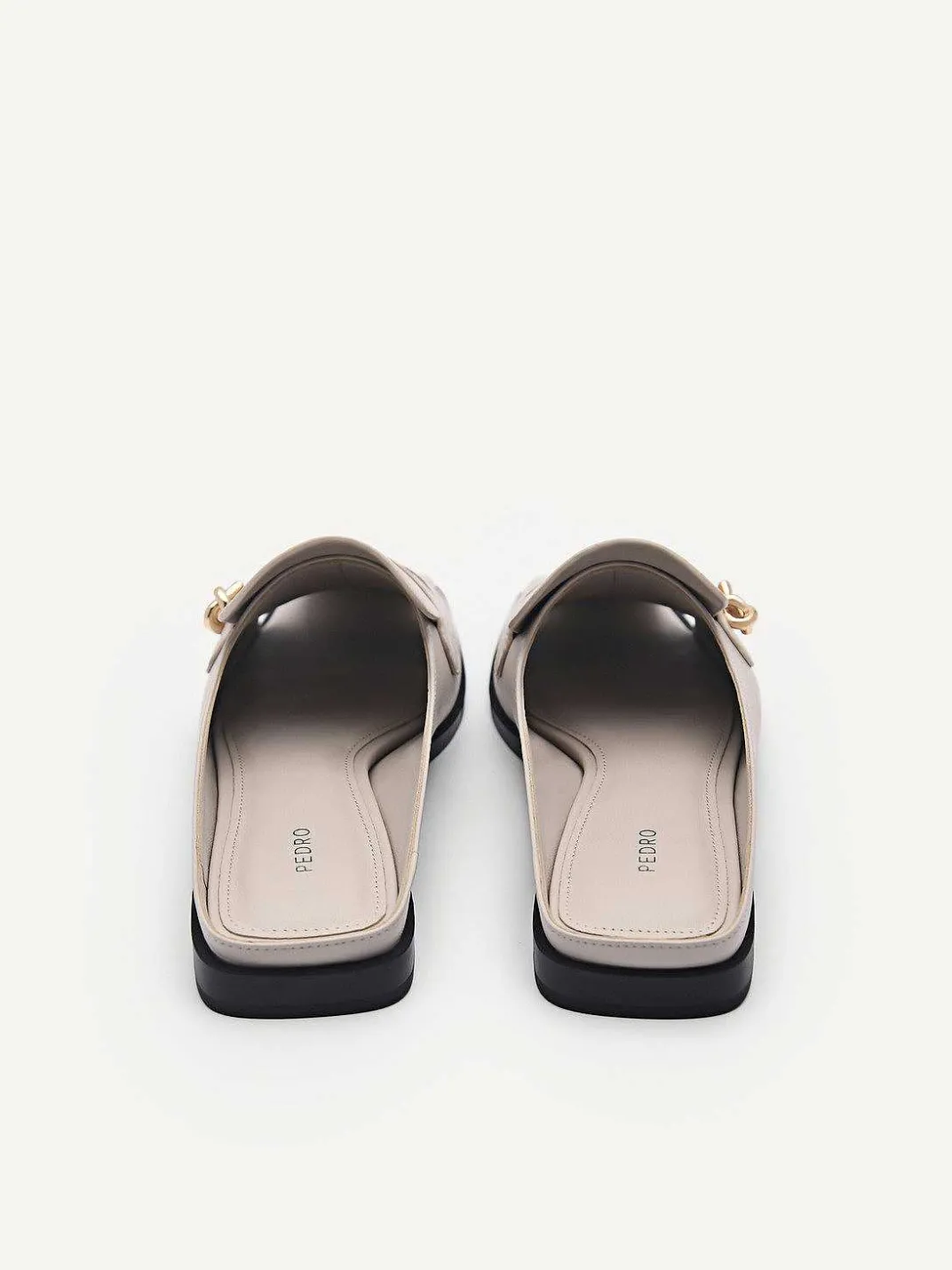 Carolyn Penny Mules<PEDRO