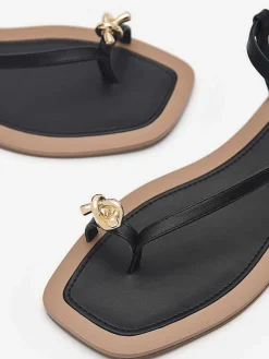 Carolyn Strappy Sandals<PEDRO New