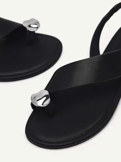Demi Toe Loop Sandals<PEDRO