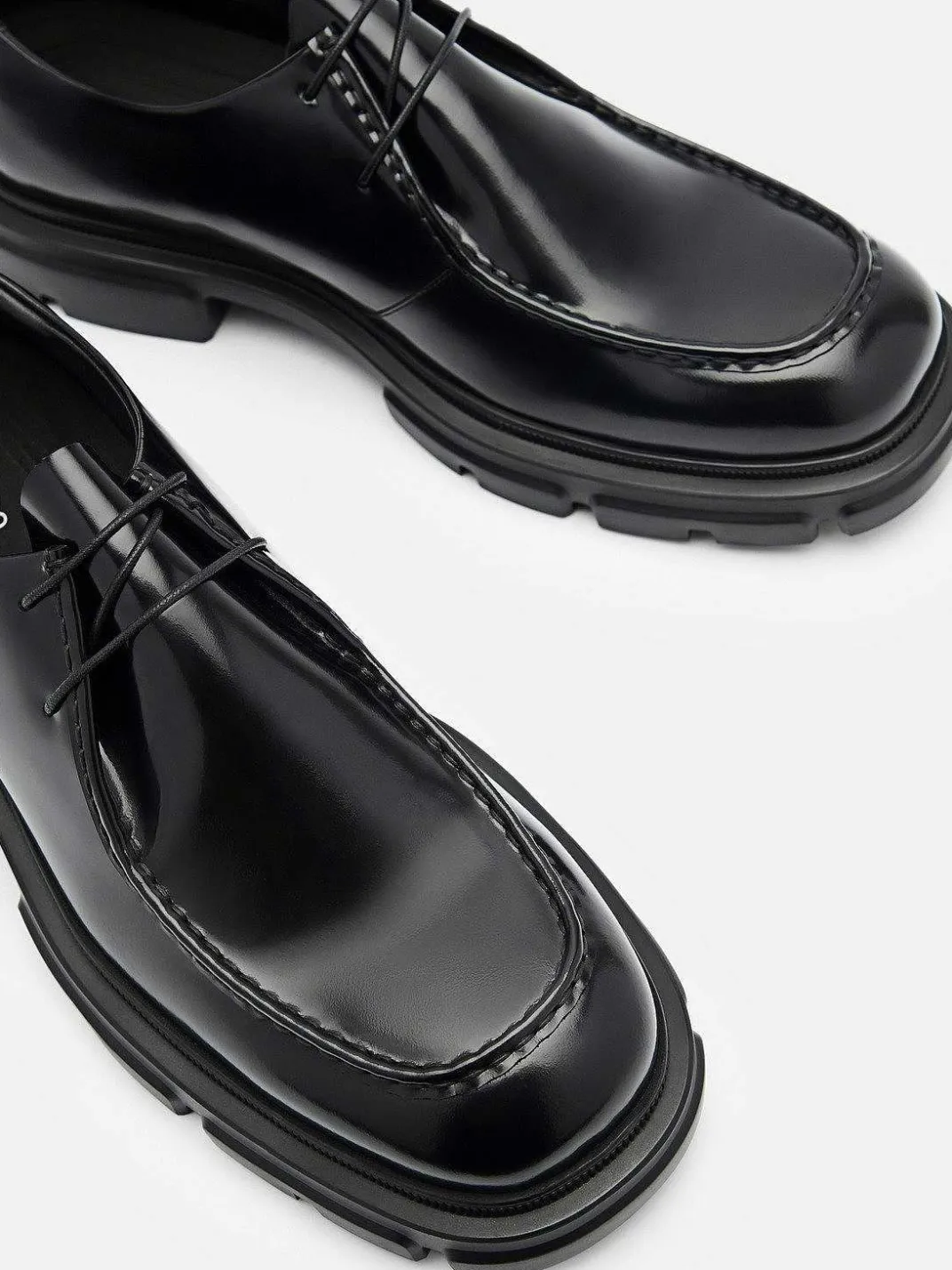 Ellis Leather Lace-Up Shoes<PEDRO