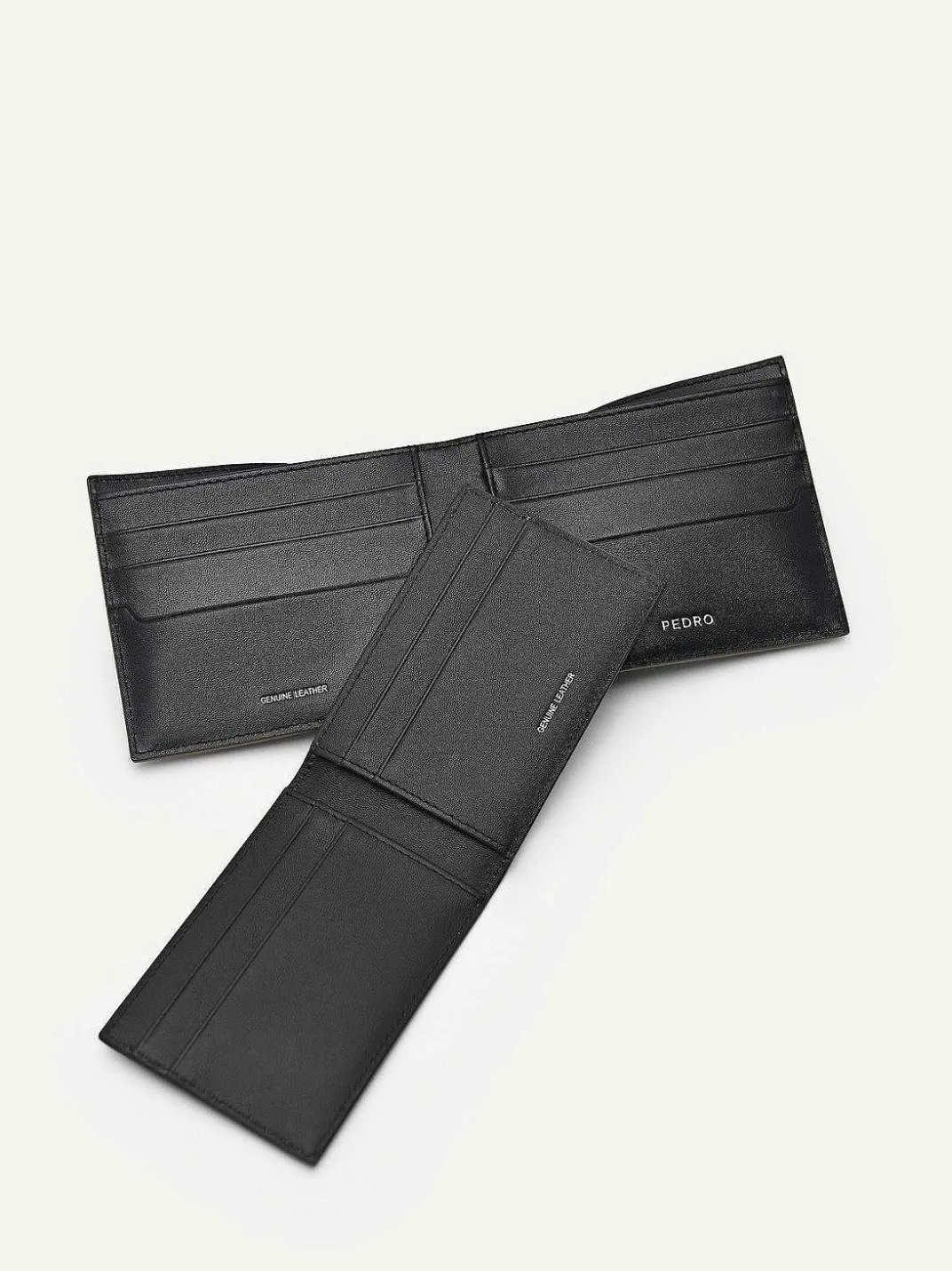 Embossed Leather Bi-Fold Wallet With Insert<PEDRO Online
