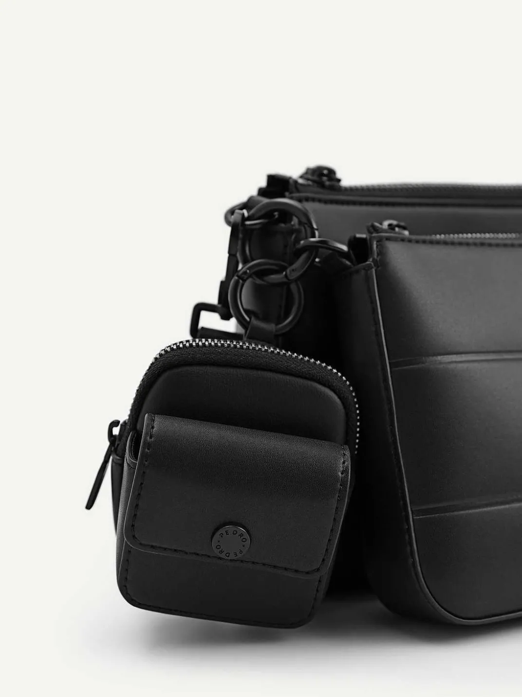 Frank Sling Bag With Earphone Holder<PEDRO Hot