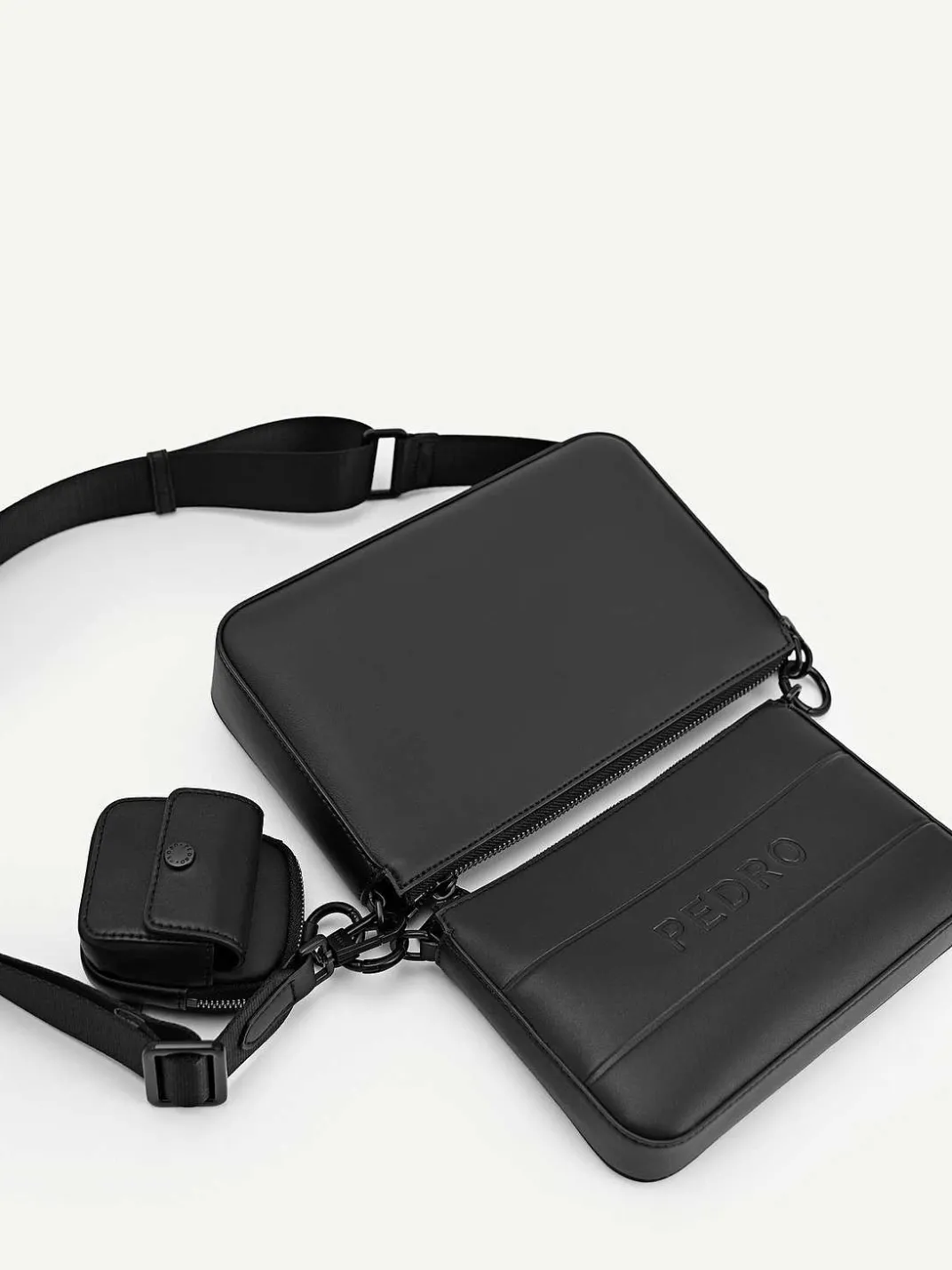 Frank Sling Bag With Earphone Holder<PEDRO Hot