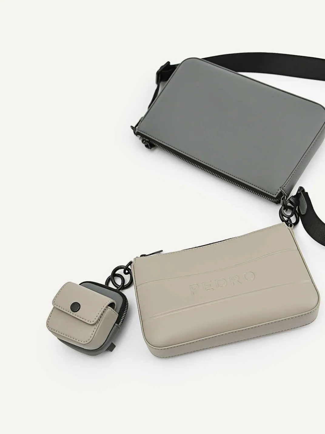 Frank Sling Bag With Earphone Holder<PEDRO Outlet
