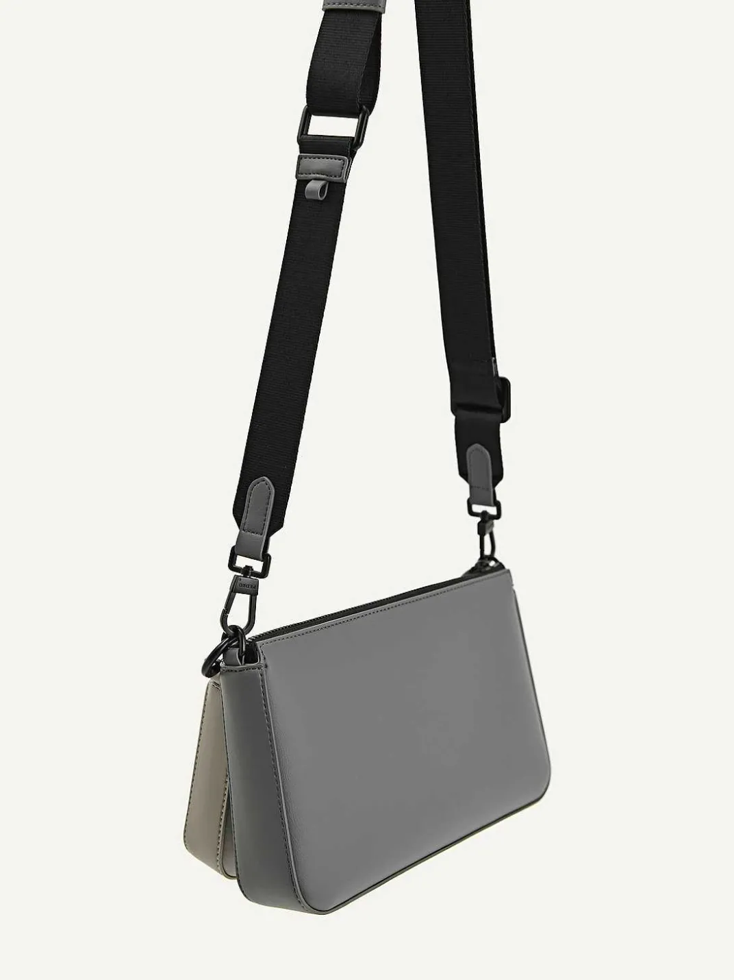 Frank Sling Bag With Earphone Holder<PEDRO Outlet