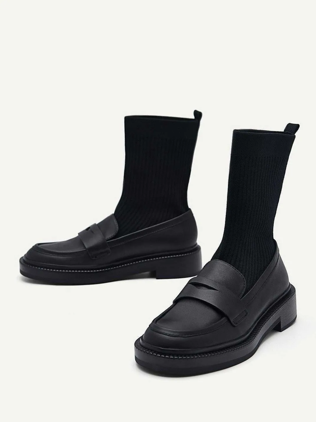 Gropius Boots<PEDRO Hot
