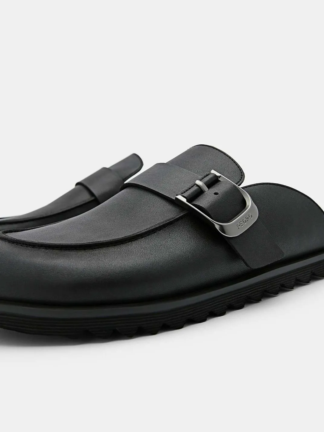 Helix Slip-On Sandals<PEDRO
