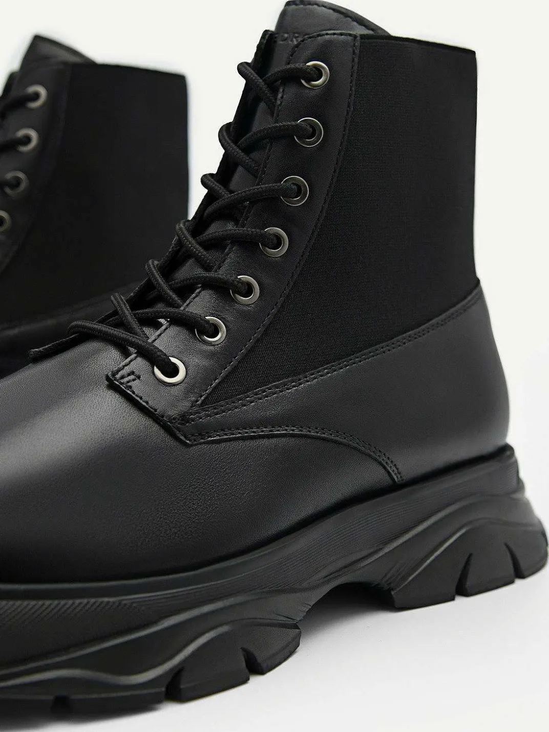 Hybrix Leather Lace-Up Boots<PEDRO Online