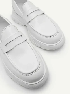 Hybrix Leather Penny Loafers<PEDRO New