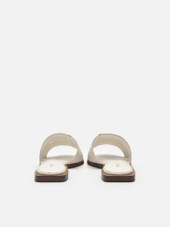 Iza Flat Sandals<PEDRO Online