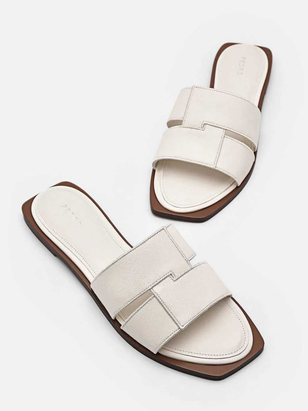 Iza Flat Sandals<PEDRO Outlet