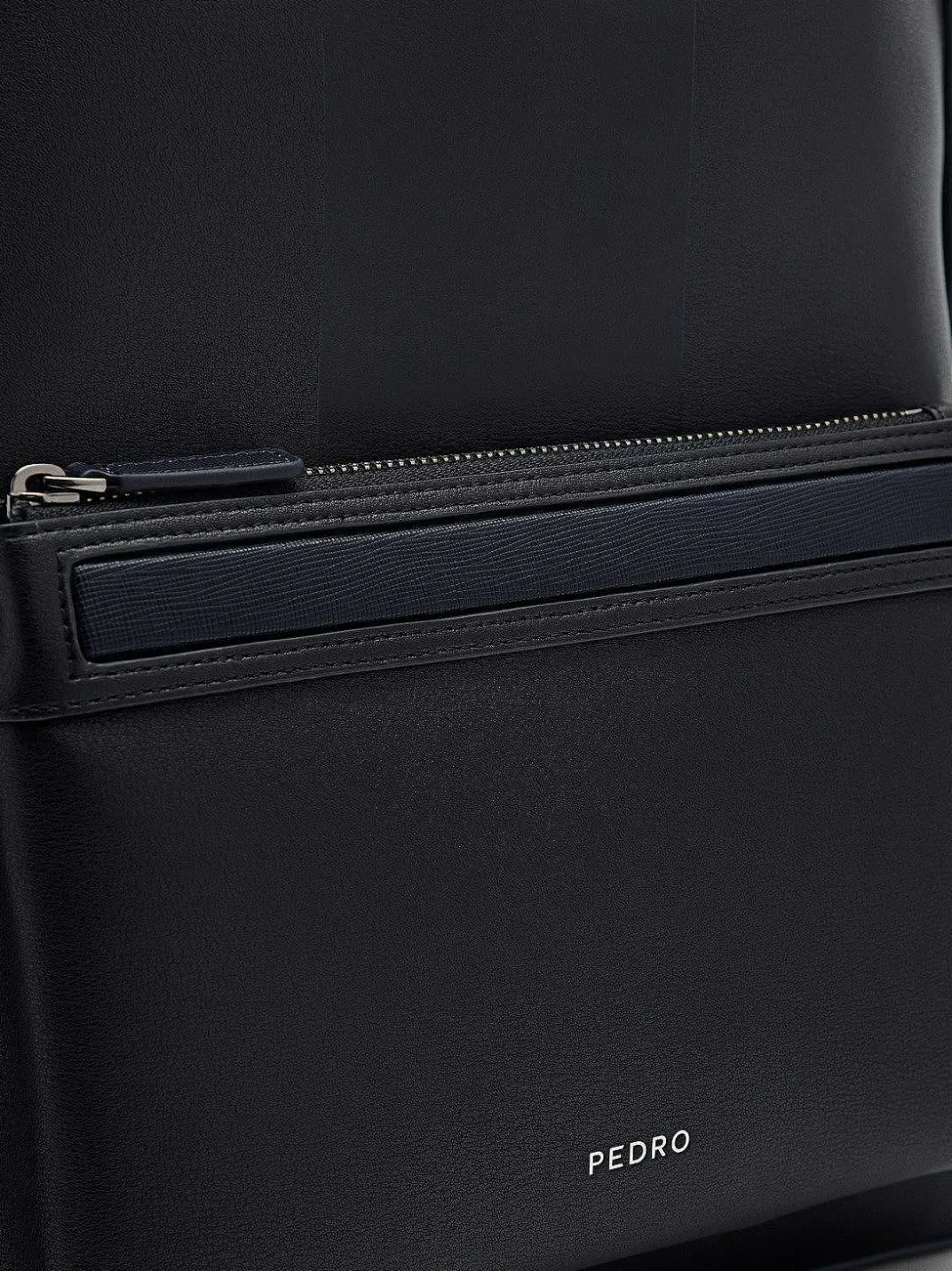 James Backpack<PEDRO Online