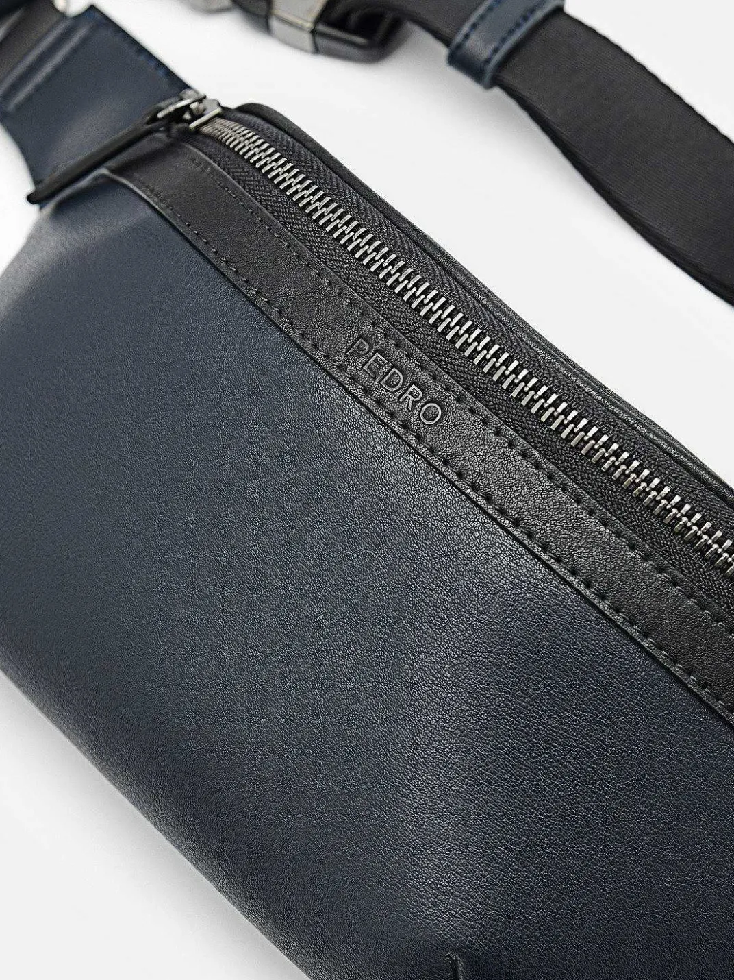 Monochrome Sling Pouch<PEDRO Outlet