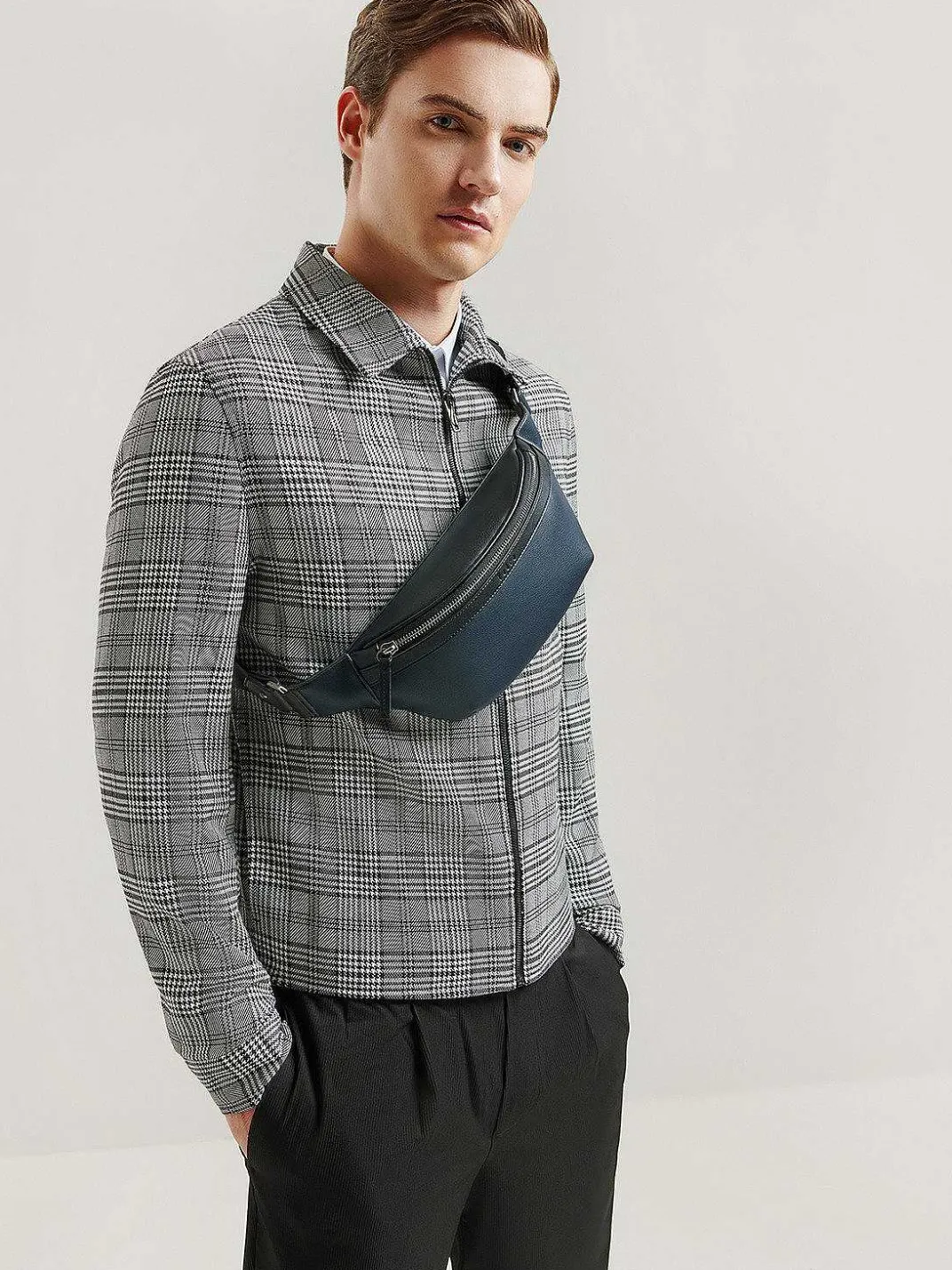 Monochrome Sling Pouch<PEDRO Outlet