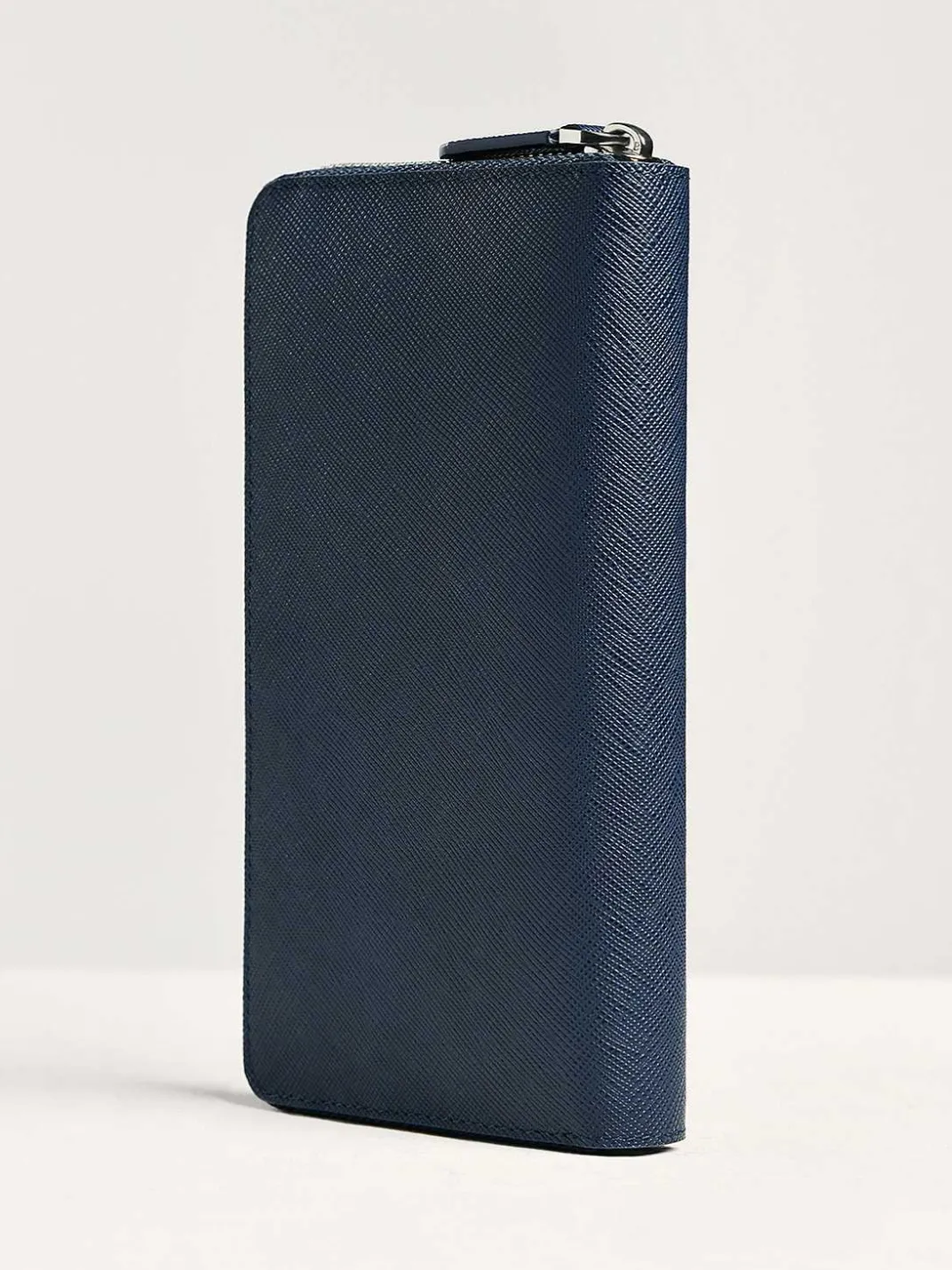 Oliver Embossed Leather Zip-Around Wallet<PEDRO Sale