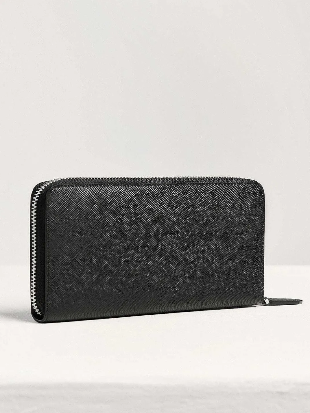 Oliver Embossed Leather Zip-Around Wallet<PEDRO Online