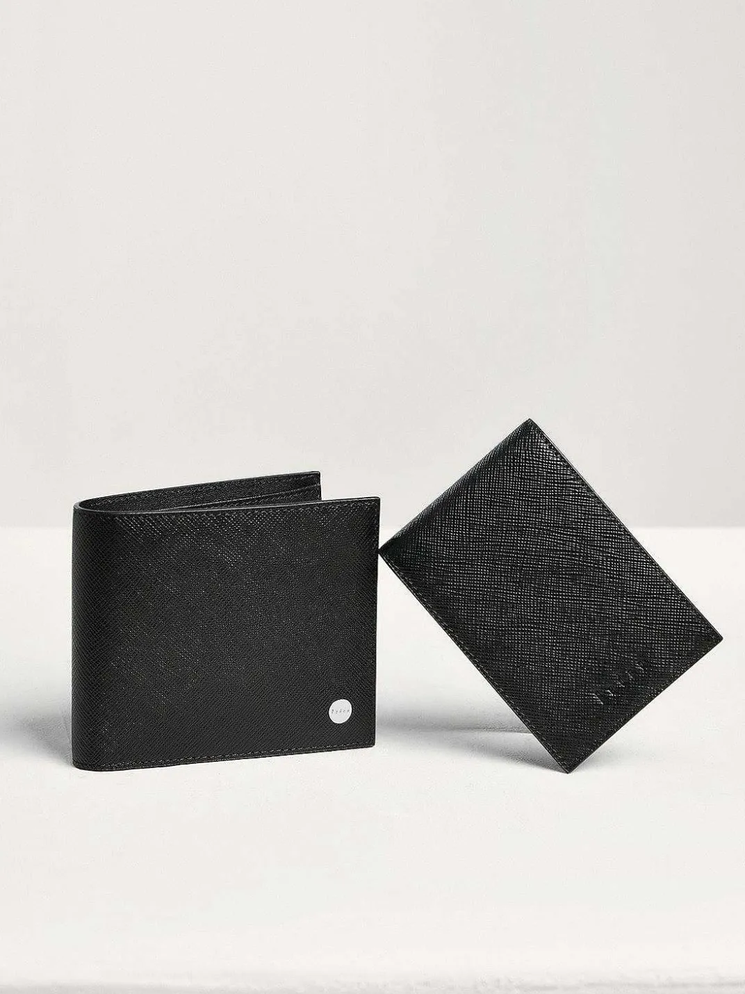 Oliver Leather Bi-Fold Wallet With Insert<PEDRO Hot