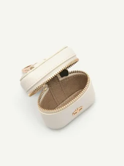 Icon Leather Airpod Case<PEDRO