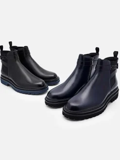 Icon Leather Chelsea Boots<PEDRO New