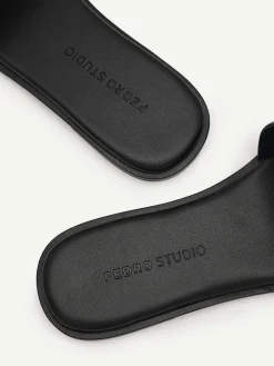 Studio Jeanne Flats<PEDRO