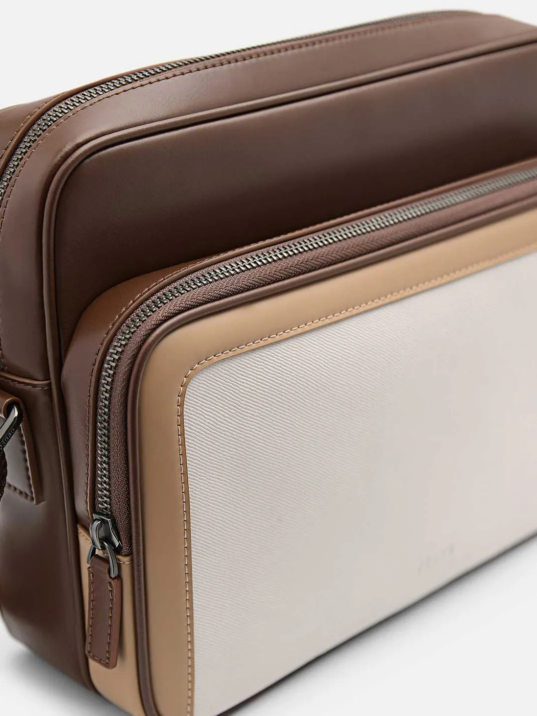 Porte Messenger Bag<PEDRO Clearance