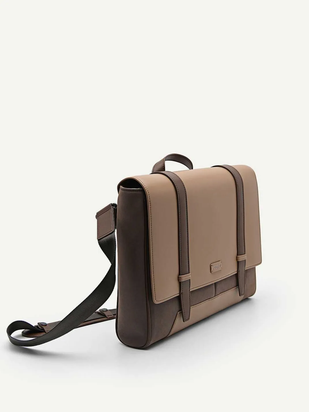 Rainier Messenger Bag<PEDRO