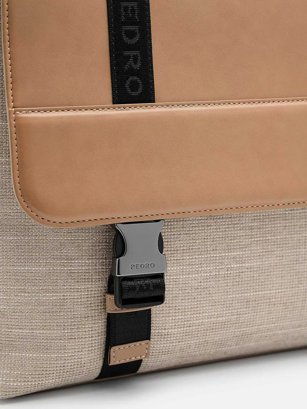 Rigby Messenger Bag<PEDRO New