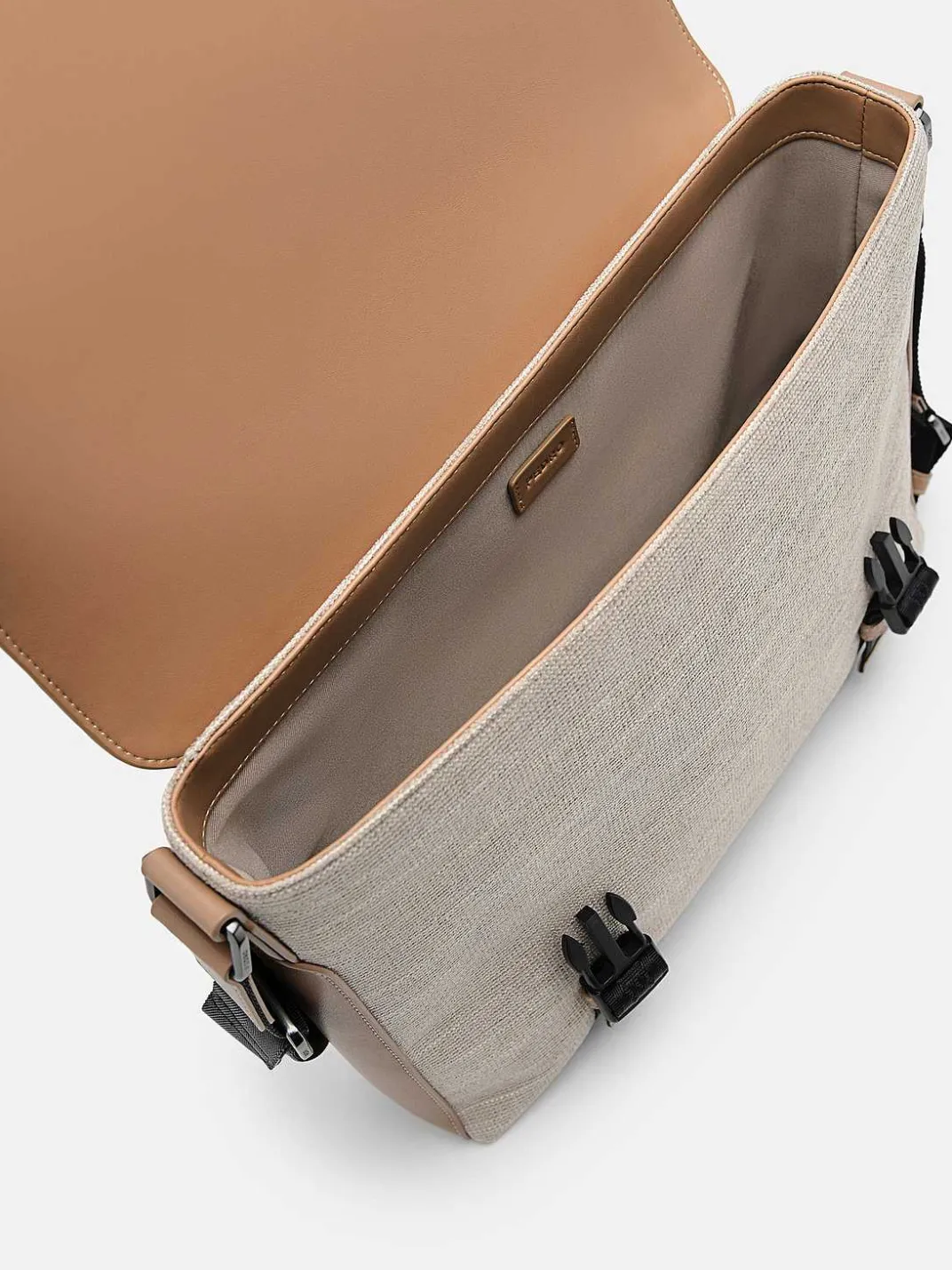 Rigby Messenger Bag<PEDRO New