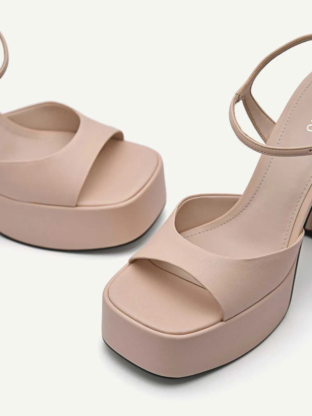 Selma Platform Heel Sandals<PEDRO New