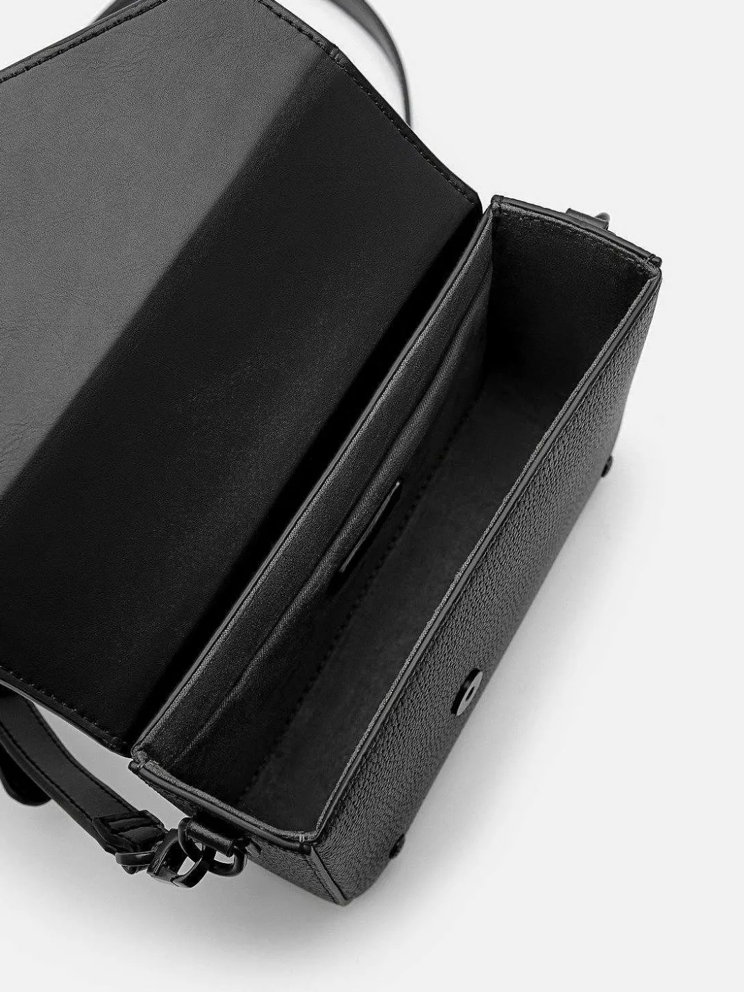 Taper Leather Boxy Sling Bag<PEDRO Outlet