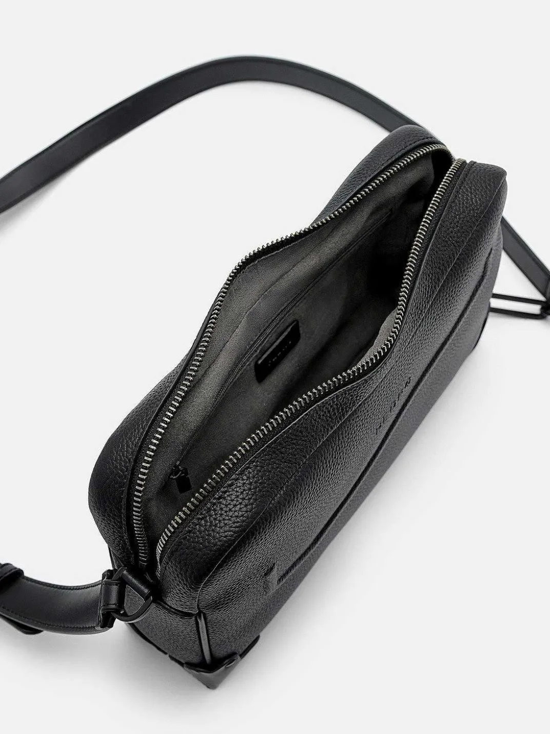 Taper Leather Sling Bag<PEDRO Discount