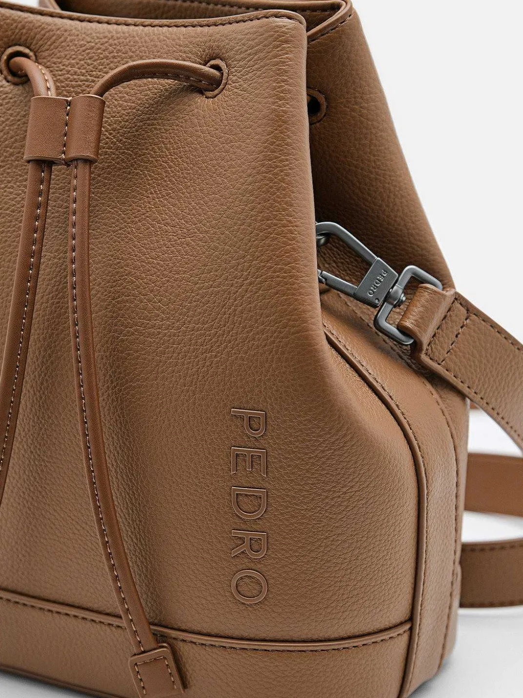 Walter Sling Bag<PEDRO