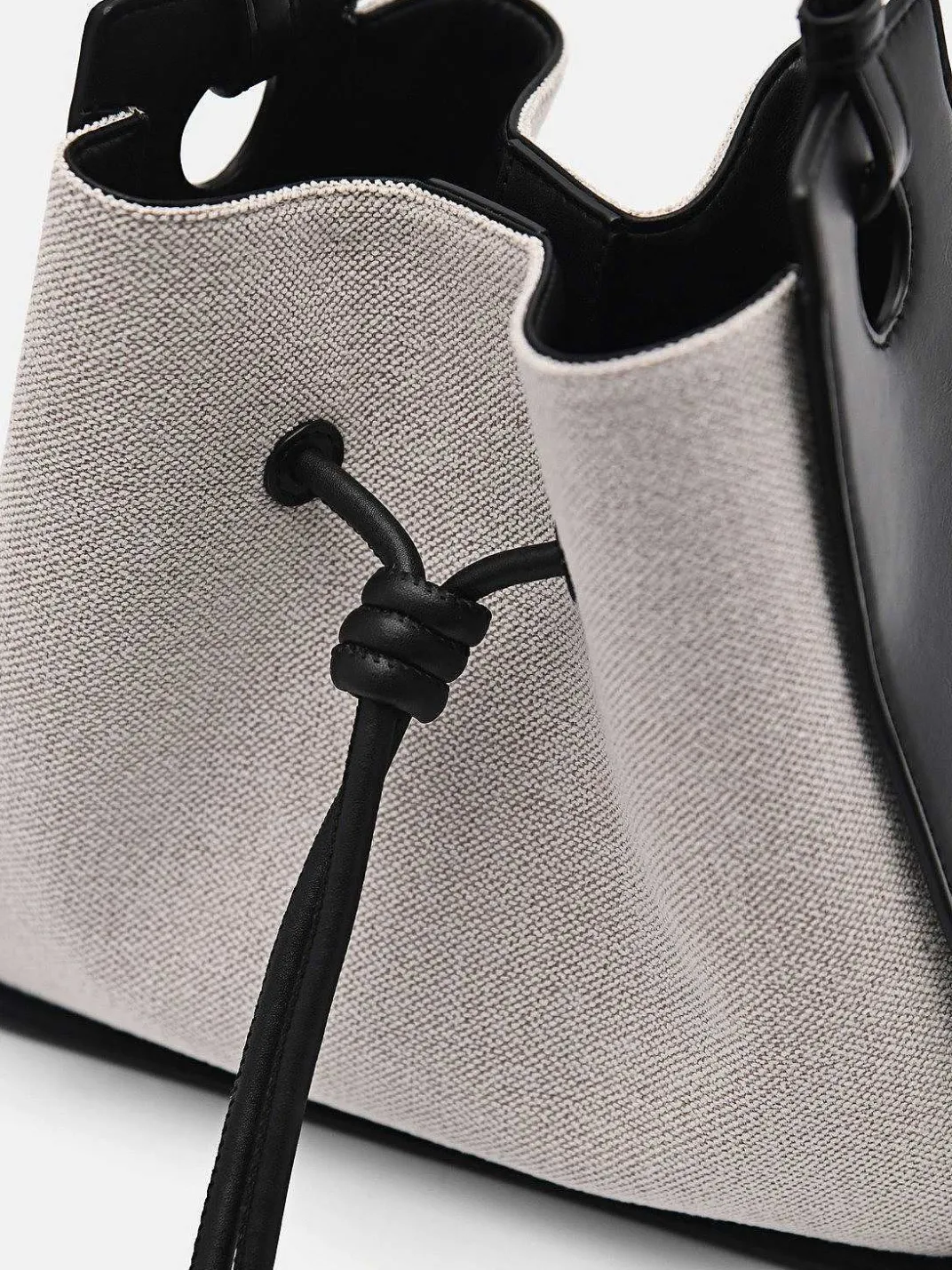 Yasmin Linen Bucket Bag<PEDRO Online